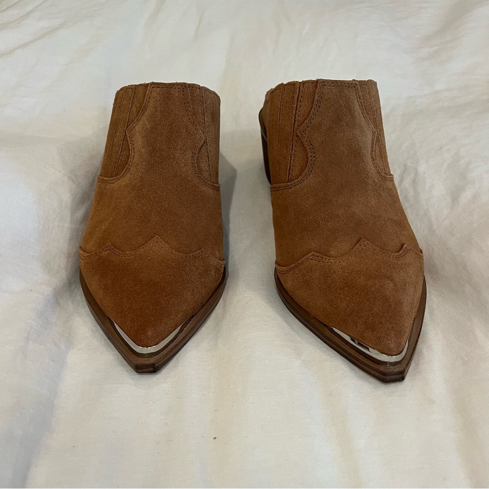 Chinese Laundry Marishka Mule , size 8.5, Brown Suede